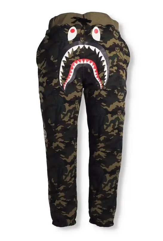 BAPE X OVO WOODLAND CAMO SHARK REVERSIBLE SWEATPANTS BLACK